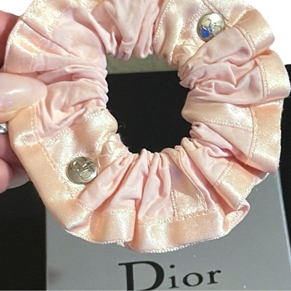 Auth Dior Pink Scrunchie hair tie with silver CD rivet accents vintage Rare - Picture 4 of 13